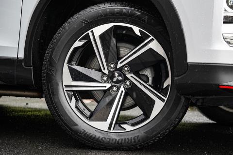 2020 Mitsubishi Eclipse Cross PHEV 4WD - Thumbnail