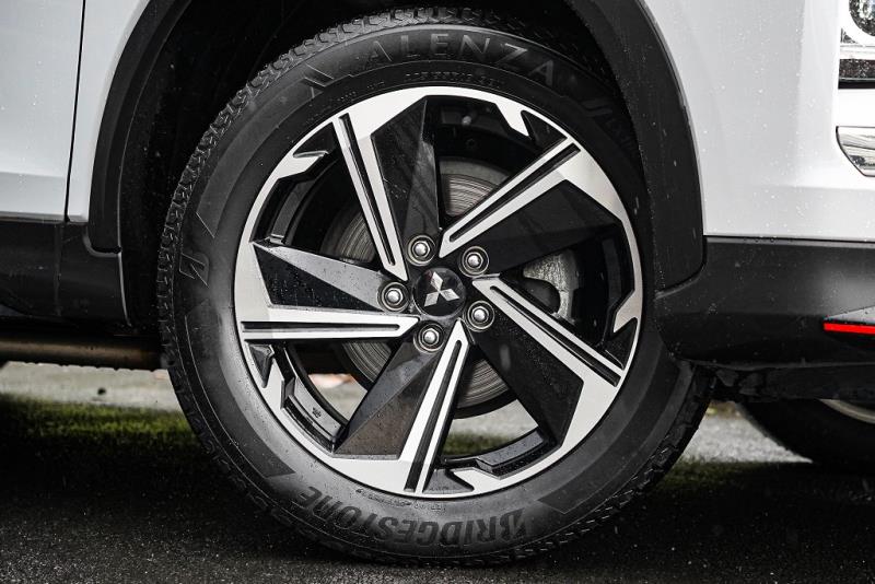 2020 Mitsubishi Eclipse Cross PHEV 4WD