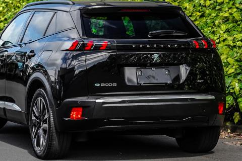 2021 Peugeot e-2008 GT Electric - Thumbnail
