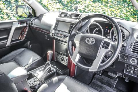 2016 Toyota Land Cruiser Prado 7 Seat - Thumbnail