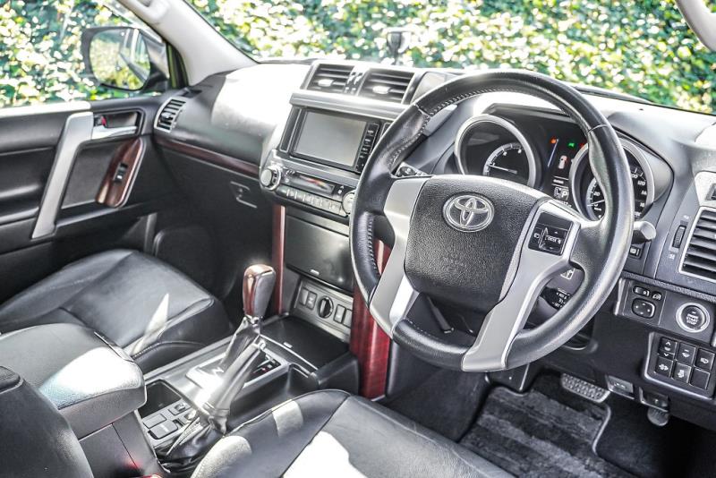 2016 Toyota Land Cruiser Prado 7 Seat