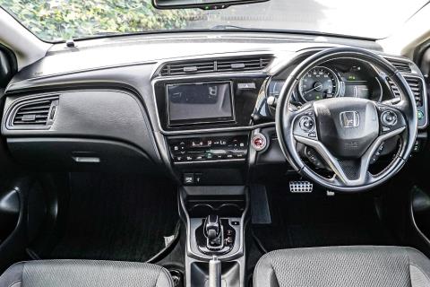 2019 Honda Grace Hybrid / City - Thumbnail