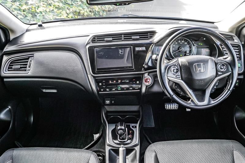 2019 Honda Grace Hybrid / City