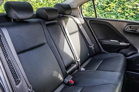 2019 Honda Grace Hybrid / City - Thumbnail