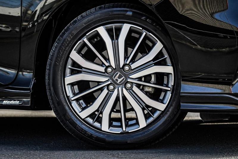 2019 Honda Grace Hybrid / City