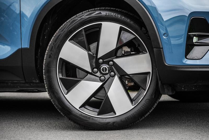 2022 Volvo C40 Recharge Ultimate R8