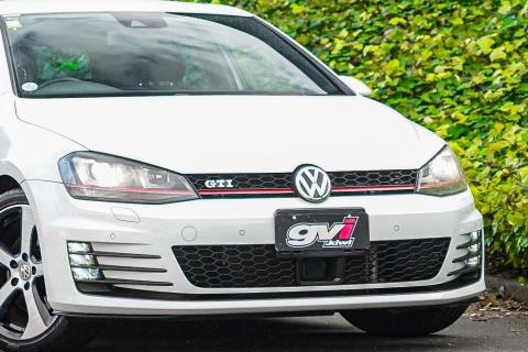 2014 Volkswagen Golf GTI Turbo - Thumbnail