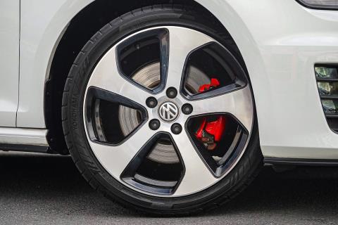 2014 Volkswagen Golf GTI Turbo - Thumbnail