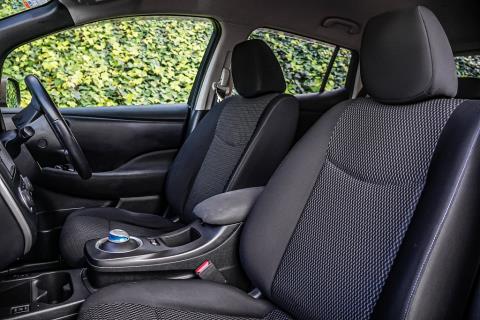 2015 Nissan Leaf Gen 2 70% SOH - Thumbnail