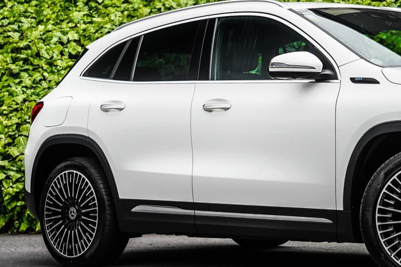 2021 Mercedes Benz EQA 250 AMG