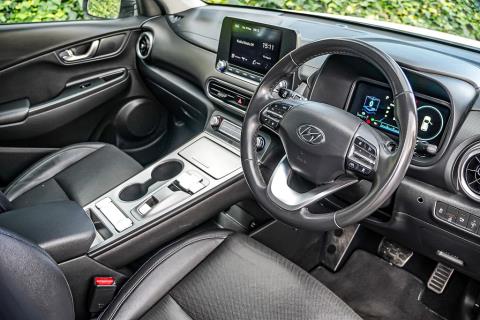 2021 Hyundai Kona EV 64kWh - Thumbnail