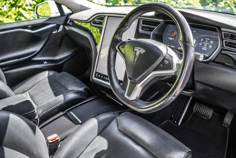 2017 Tesla Model S 75D AWD