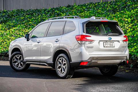 2022 Subaru Forester 2.5 4WD - Thumbnail