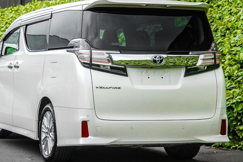 2015 Toyota Vellfire 2.5Z / Alphard