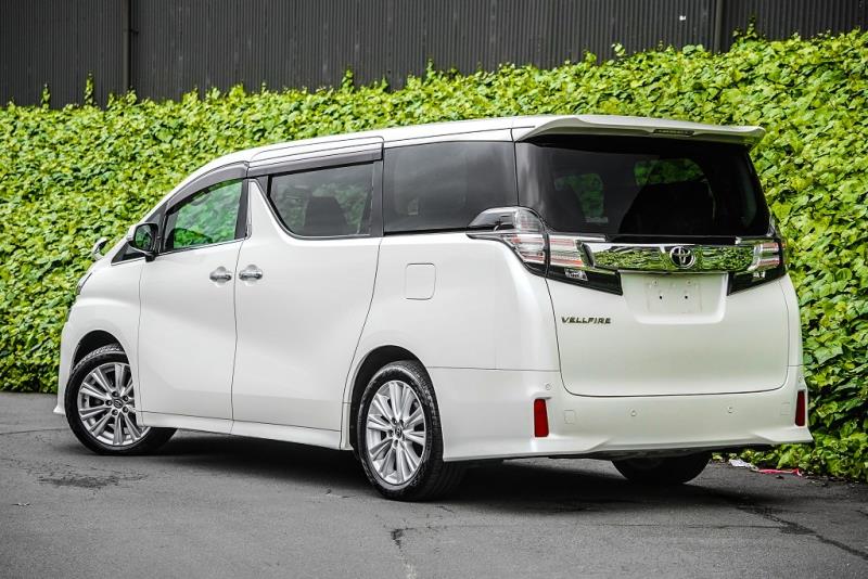 2015 Toyota Vellfire 2.5Z / Alphard