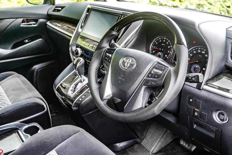 2015 Toyota Vellfire 2.5Z / Alphard