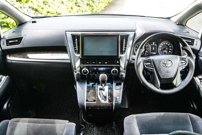 2015 Toyota Vellfire 2.5Z / Alphard