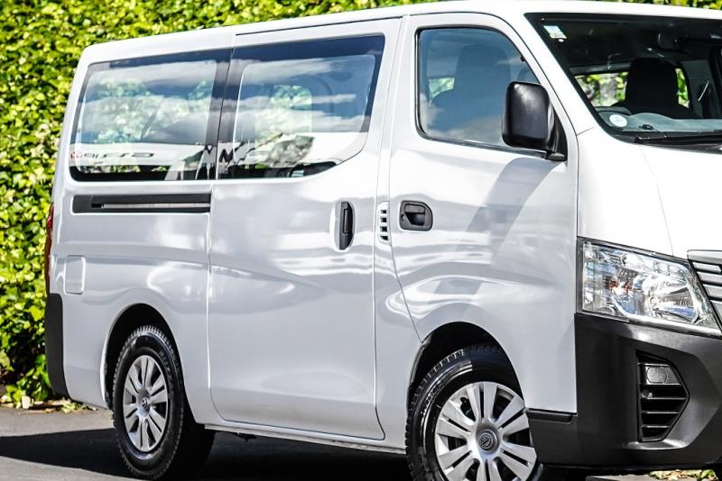 2022 Nissan NV350 / Caravan 5 Door