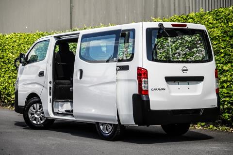 2022 Nissan NV350 / Caravan 5 Door - Thumbnail