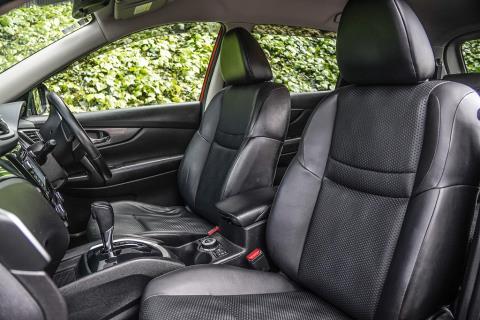 2016 Nissan X-trail 4WD 7 Seater - Thumbnail