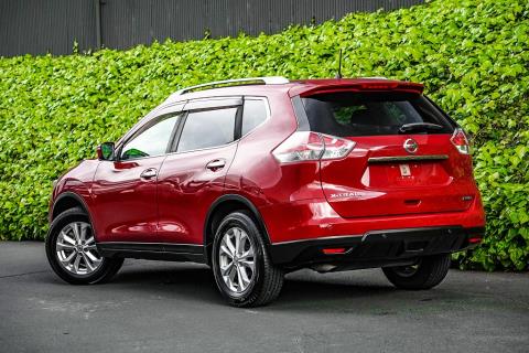 2016 Nissan X-trail 4WD 7 Seater - Thumbnail