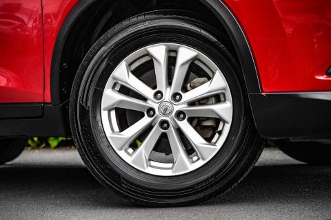 2016 Nissan X-trail 4WD 7 Seater - Thumbnail