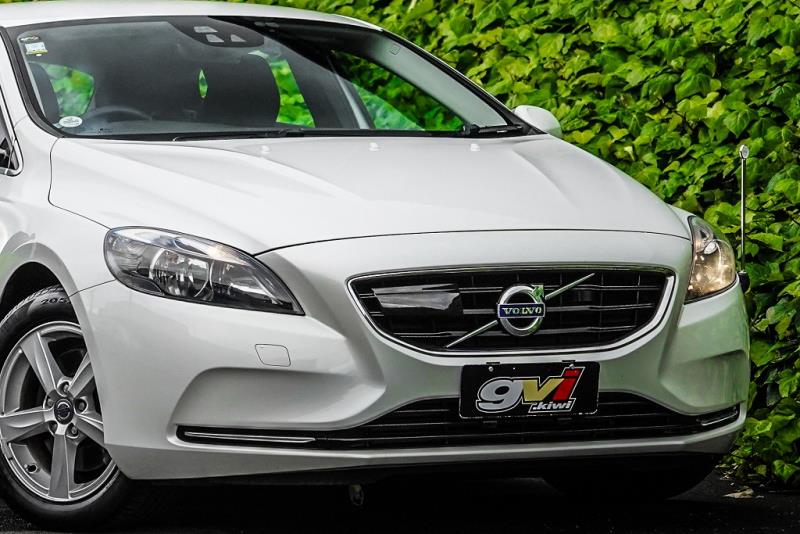 2014 Volvo V40 T4