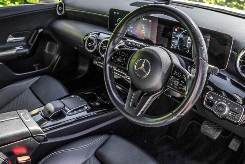 2020 Mercedes Benz A 180