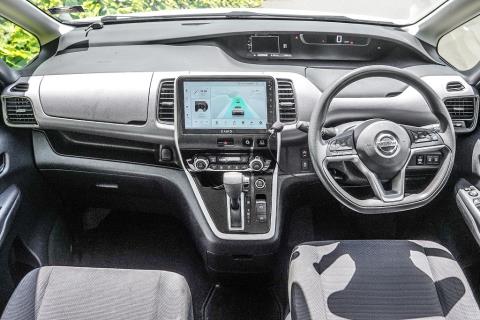 2018 Nissan Serena Hybrid 8 Seat - Thumbnail