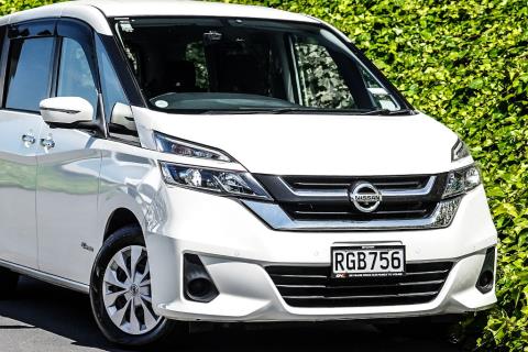 2018 Nissan Serena Hybrid 8 Seat - Thumbnail