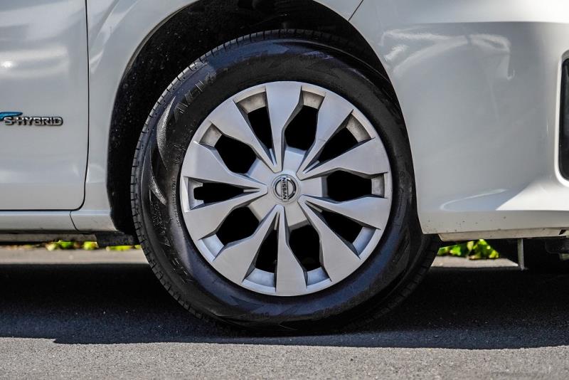 2018 Nissan Serena Hybrid 8 Seat