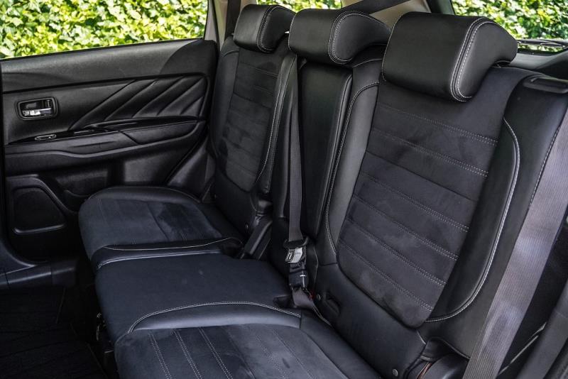 2016 Mitsubishi Outlander PHEV 4WD