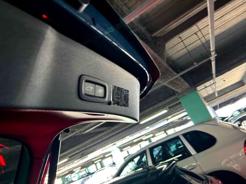 2022 Volvo C40 Recharge Ultimate - Thumbnail