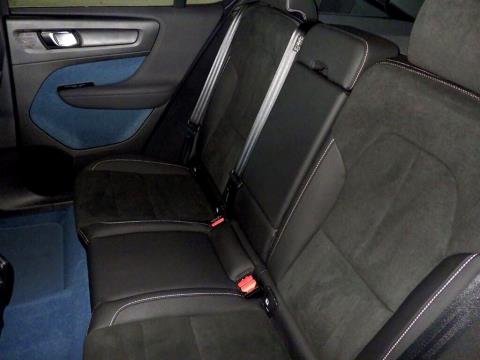 2022 Volvo C40 Recharge Ultimate - Thumbnail