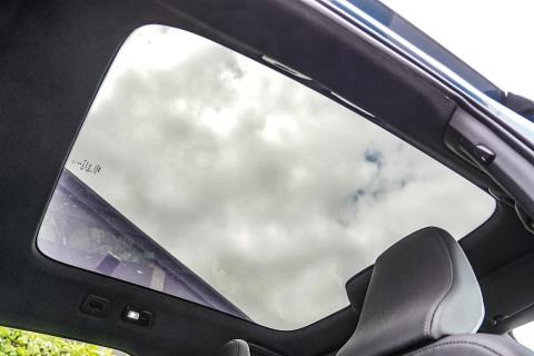 2022 Volvo C40 Recharge Ultimate - Thumbnail