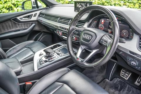 2017 Audi Q7 3.0TFSI Quattro S Line - Thumbnail
