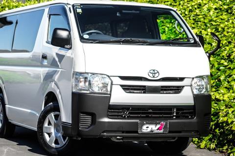 2021 Toyota Hiace ZL - Thumbnail