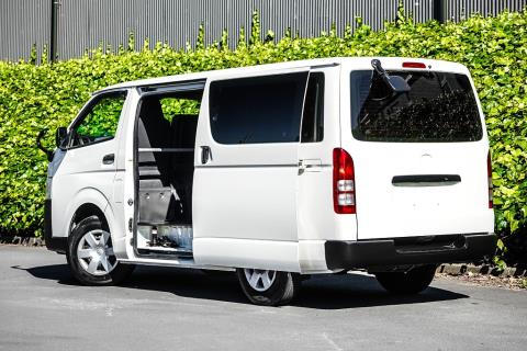 2021 Toyota Hiace ZL - Thumbnail