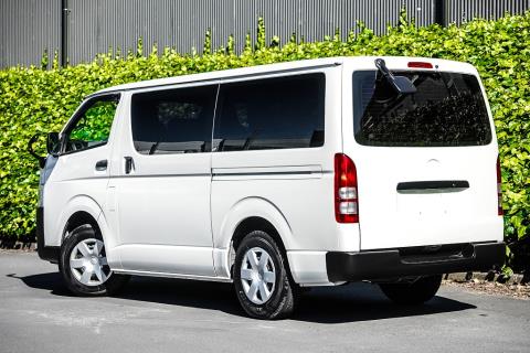 2021 Toyota Hiace ZL - Thumbnail