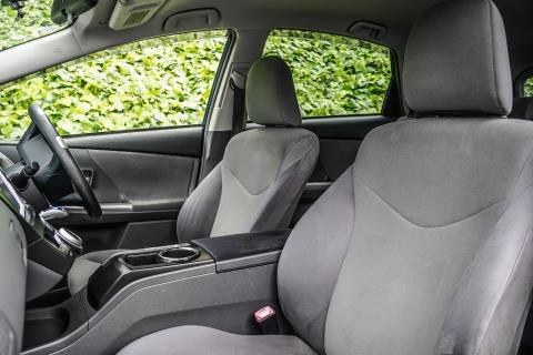 2013 Toyota Prius Alpha S - Thumbnail