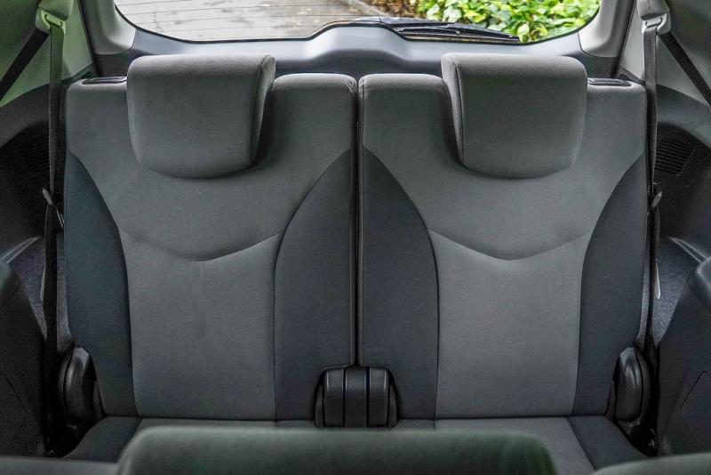 2013 Toyota Prius Alpha S