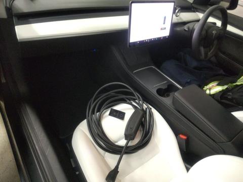 2021 Tesla Model 3 SR+ - Thumbnail