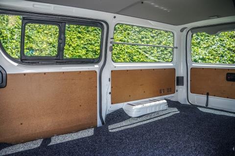 2020 Toyota Hiace ZL 5 Door - Thumbnail