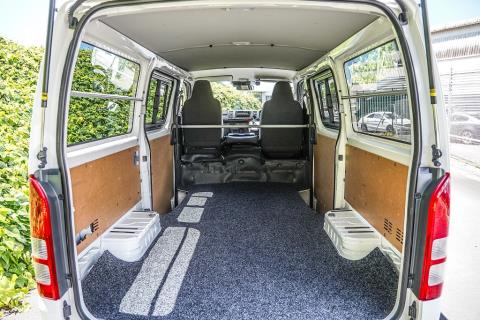 2020 Toyota Hiace ZL 5 Door - Thumbnail