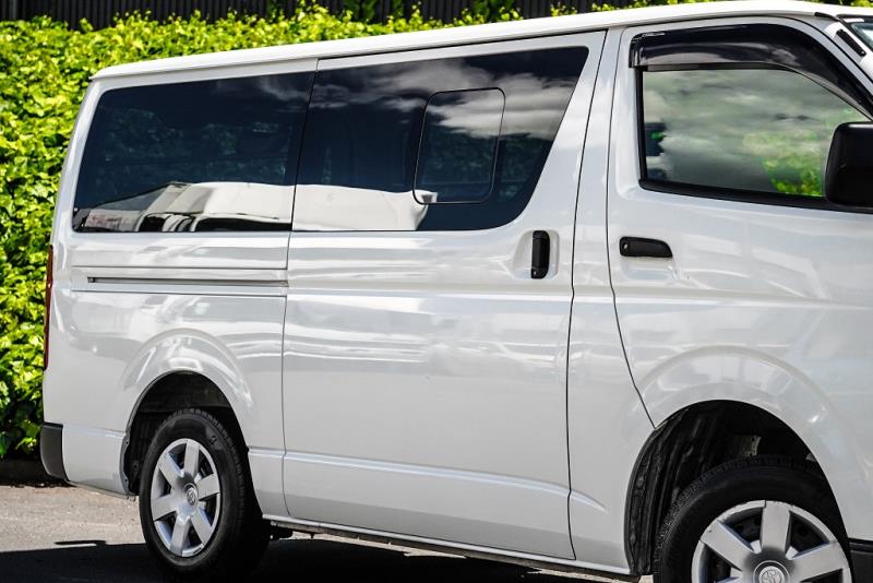 2020 Toyota Hiace ZL 5 Door