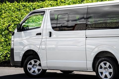 2020 Toyota Hiace ZL 5 Door - Thumbnail