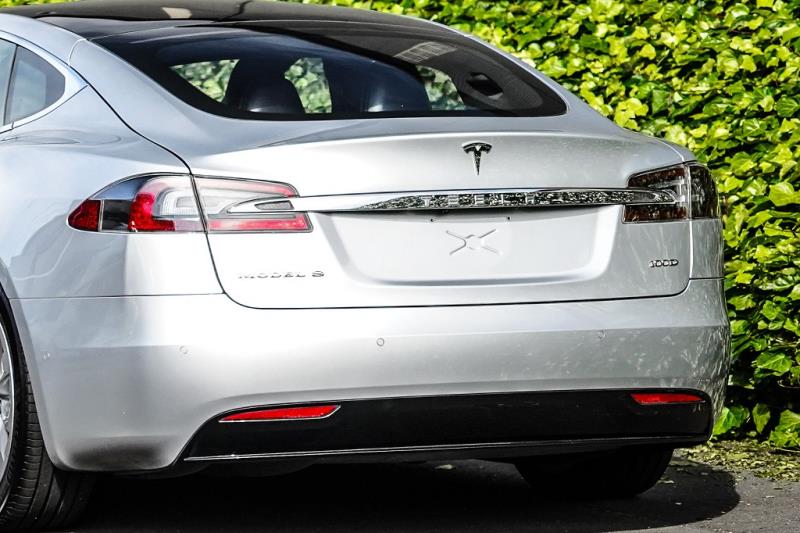 2018 Tesla Model S 100D Long Range