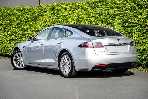 2018 Tesla Model S 100D Long Range - Thumbnail