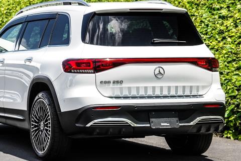 2022 Mercedes Benz EQB 250 AMG 7 Seater - Thumbnail