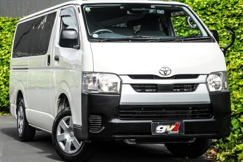 2020 Toyota Hiace ZL 5 Door - Thumbnail